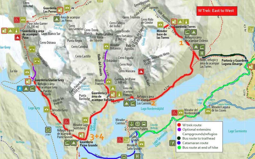 Kaart van de W-trek van oost naar west met de overnachtingen 1, 2 en 3+4, de optionele uitstapjes, de busroute en de catamaranroute